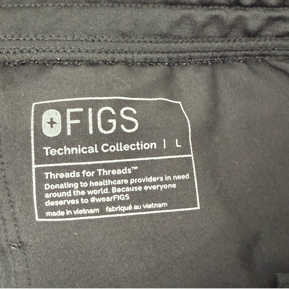 FIGS Zamora Jogger Scrub Pants – Bundle of 8 pairs, all in black, size Large. - Picture 5 of 11